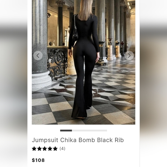 Chic Black Wide-Leg Jumpsuit with Plunging V-Neck - Picture 6 of 12